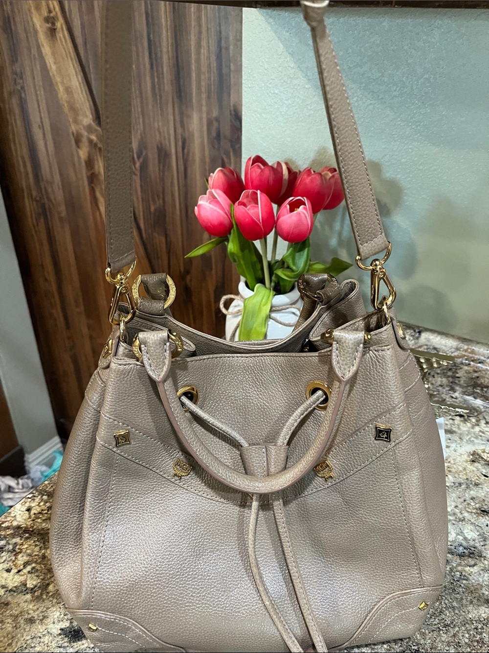 MCM leather 2 way Stylish Drawstring Bucket Bag - Picture 14 of 14
